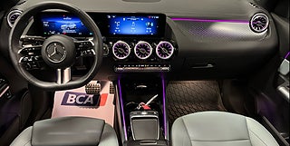 SUV Mercedes-Benz EQA 3 av 12