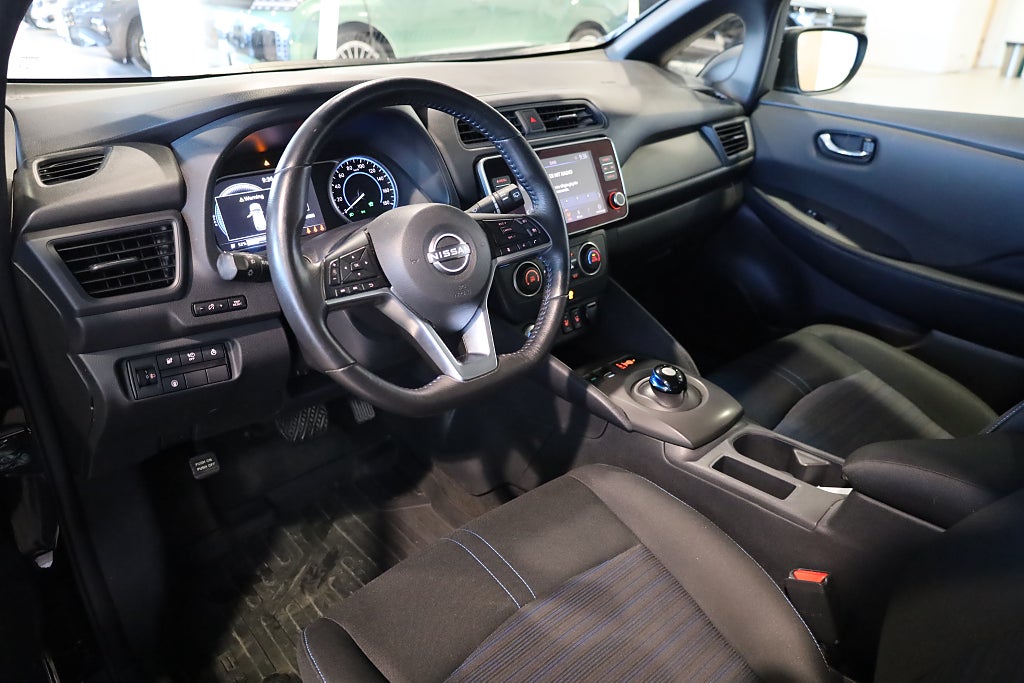 Nissan Leaf 40 kWh 150hk Acenta | Backkamera | Rattvärme | Moms 2023
