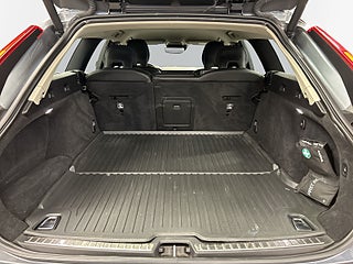 Volvo V90 Recharge T8 AWD Geartronic Drag/Psens/S&V-Däck