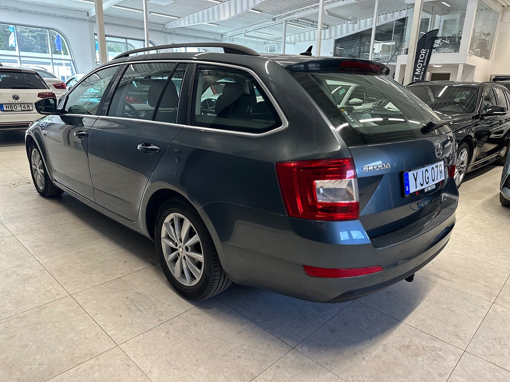Skoda Octavia Kombi 1.0 TSI 4,99% Ambition/Dragkrok/Fjärr-Värm/Farth