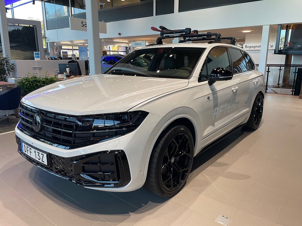 Volkswagen Touareg 286hk 4M R-line Black*AFTEN EDITION* DEMO