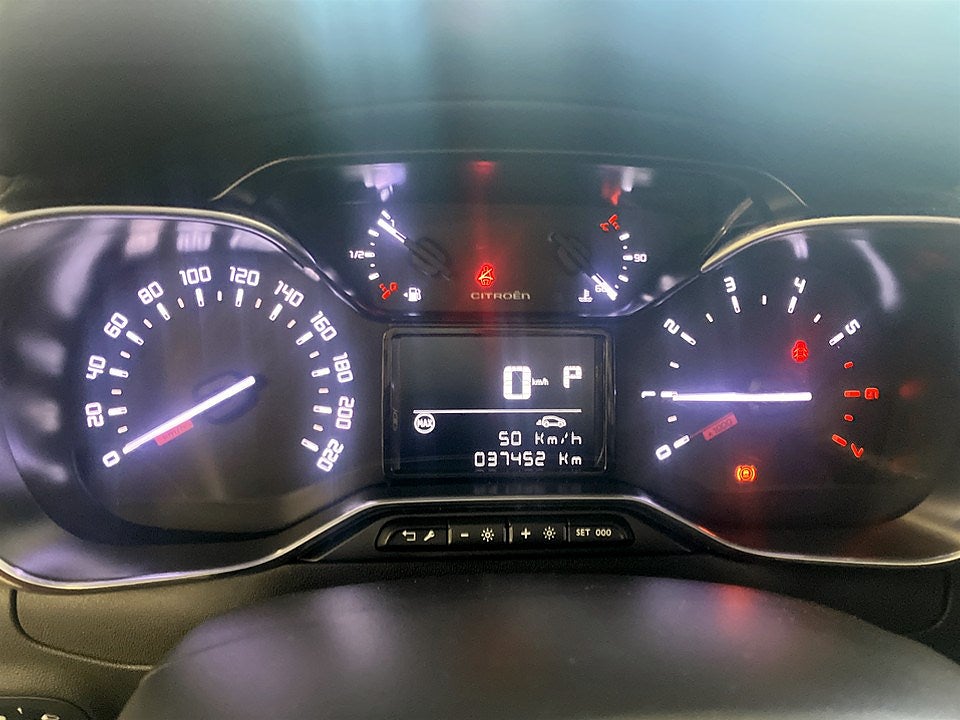 Bild på Citroën C3 Shine 1.2 PT 110hk Aut - EN ÄGARE,P-SENSORER BAK