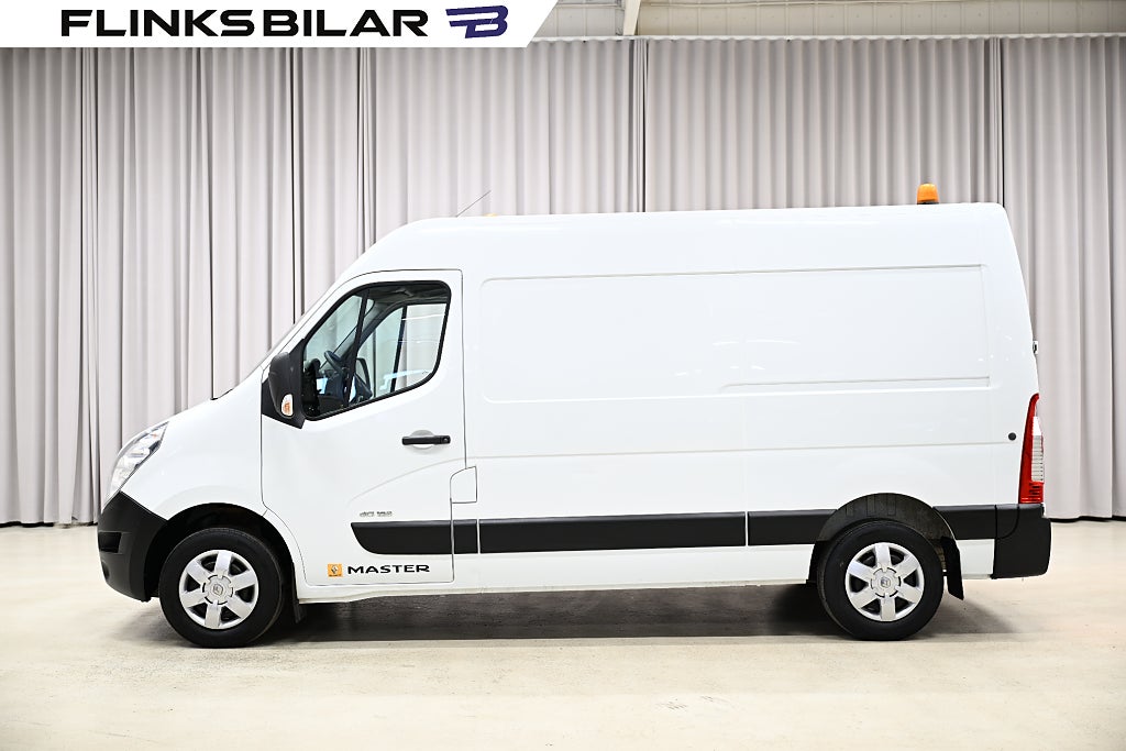 Renault master 2.3 dCi 125HK L2H2 Drag|Värmare|Kamkedja|EnÄgare|Lågmil
