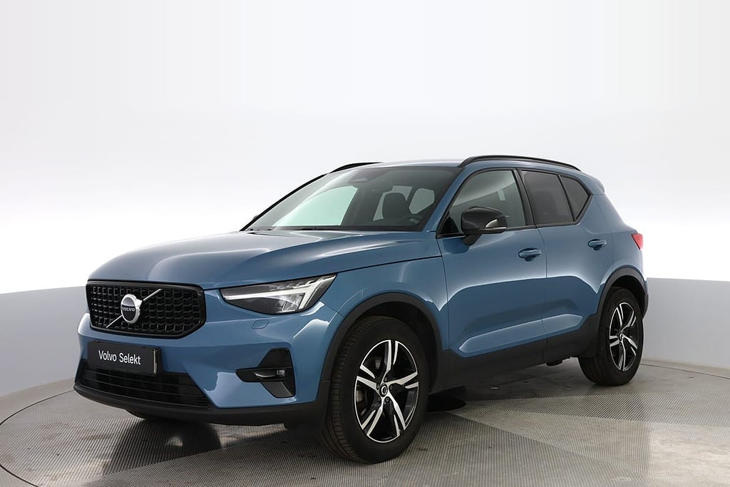 Volvo XC40 B4 FWD Bensin Plus Dark