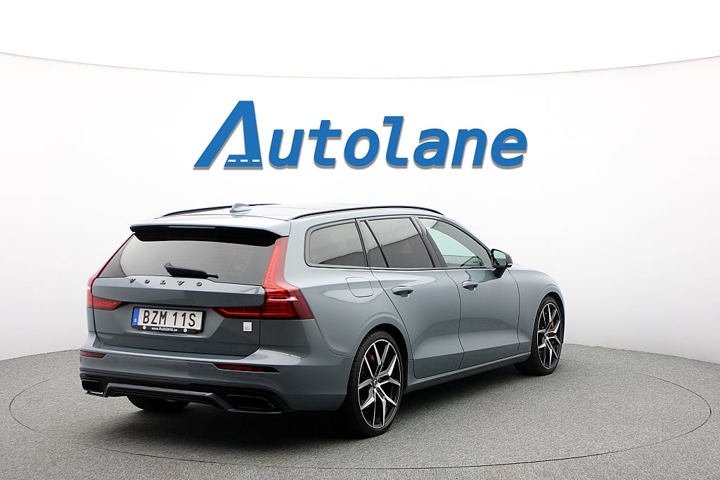 Volvo V60 Recharge T8 Polestar Engineered AWD B&W,Pano,Drag,HUD