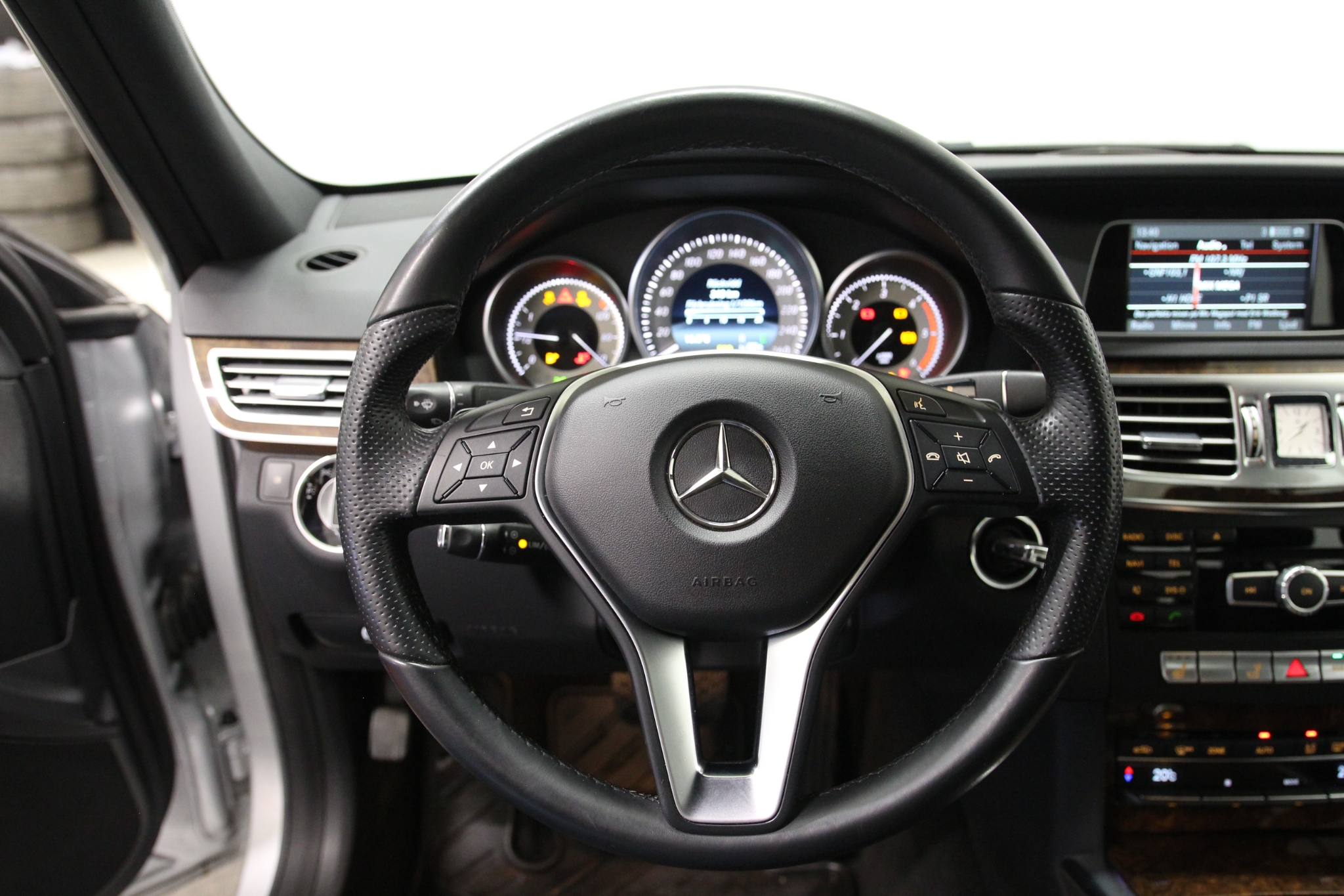 Mercedes-Benz E 2014, photo 7/42
