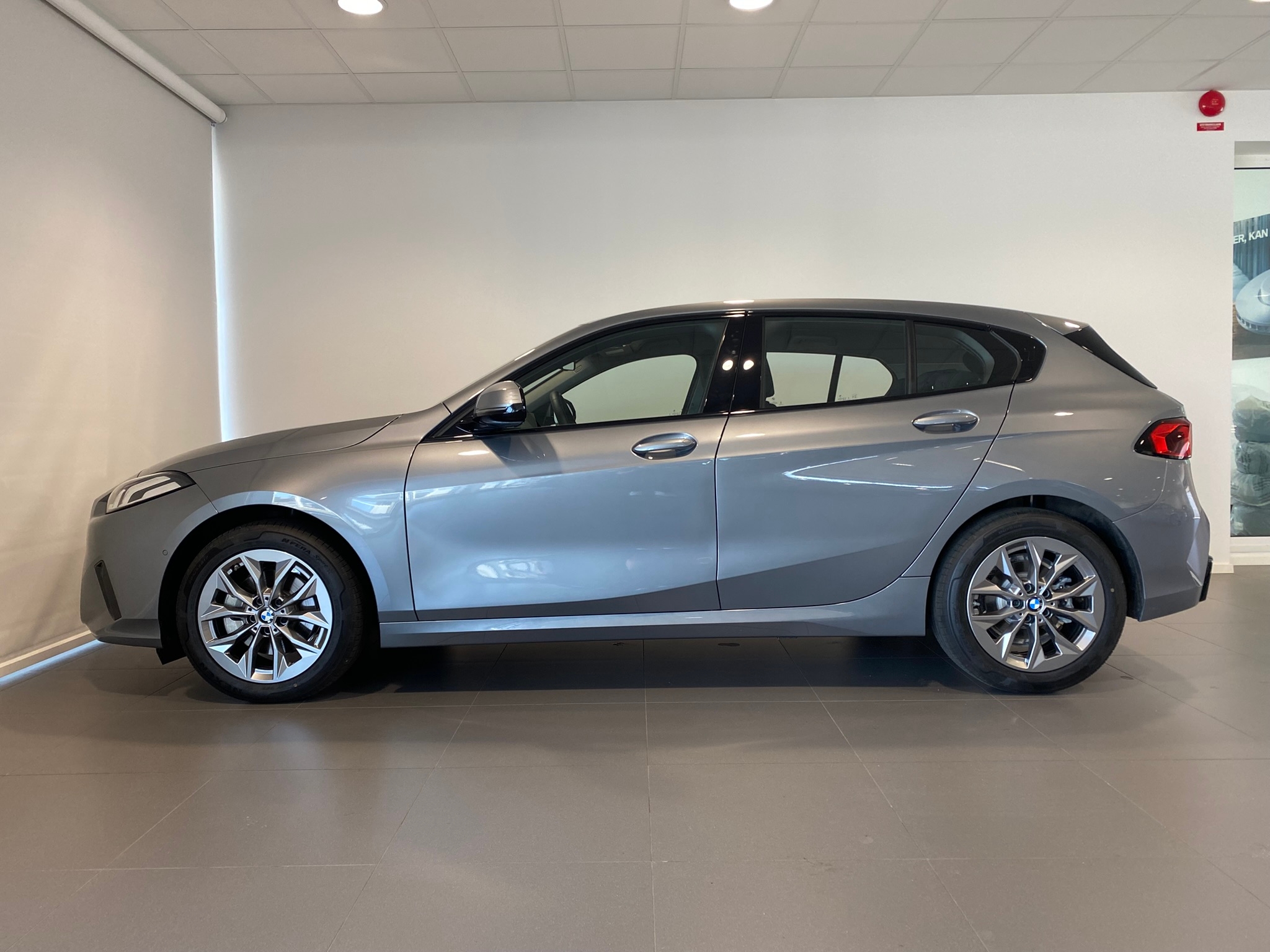 BMW 120 2026, bild 2/39