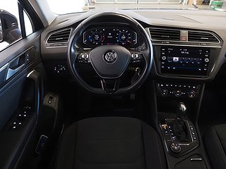 SUV Volkswagen Tiguan 16 av 23