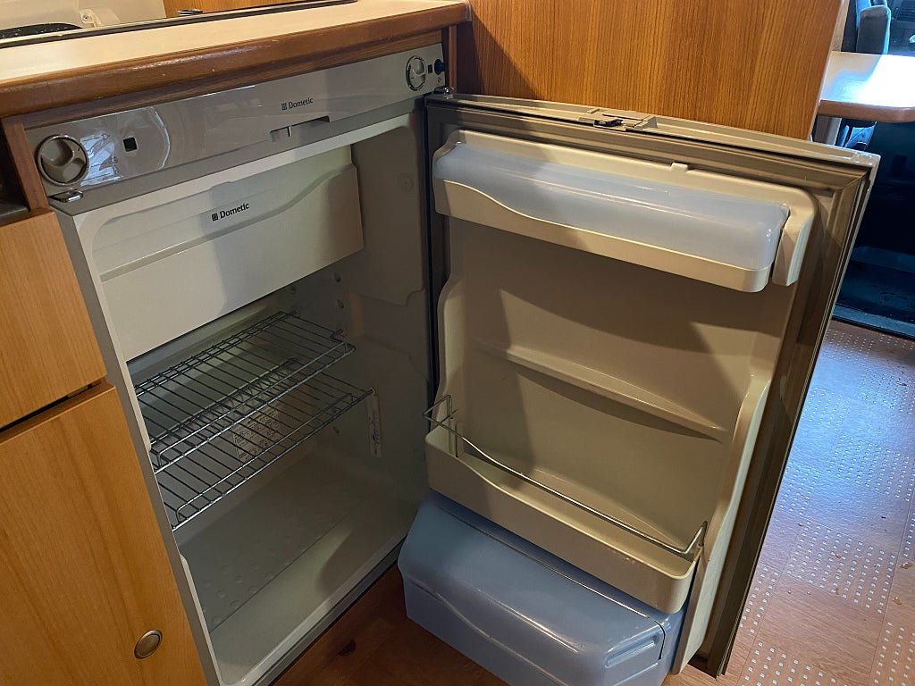 Carado A 241 / Solcell / B-körkort / Barnkammare / Cykelställ  - Carado