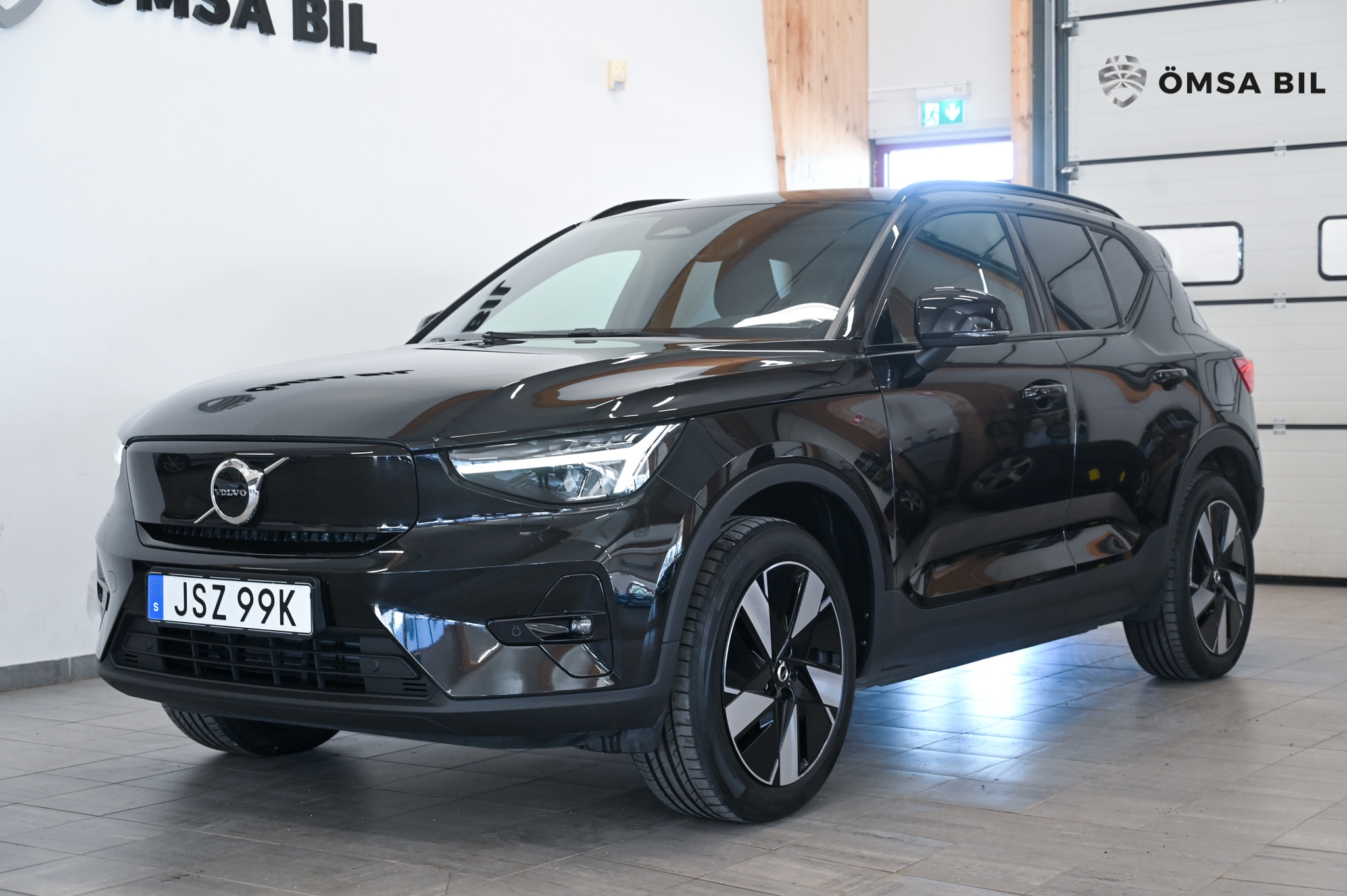 Volvo XC40 Recharge Twin AWD Plus 2024, kuva 3/50