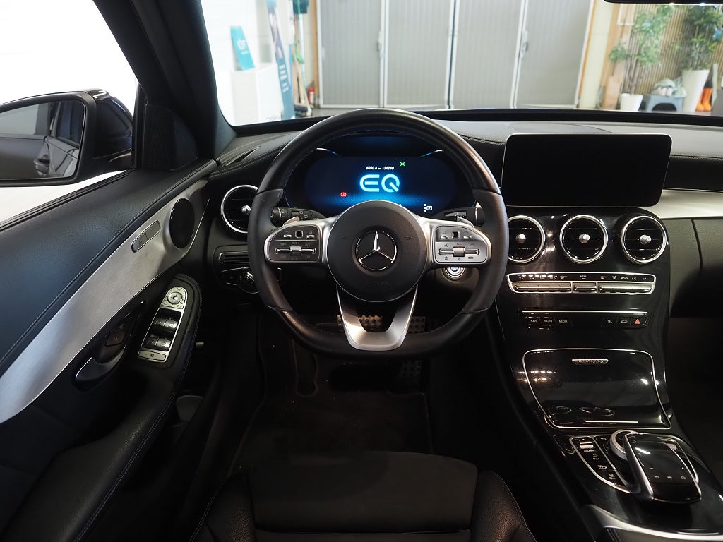 Mercedes-Benz C300 de 300 T de 9G-Tronic AMG Line, Night Edition 306hk | Drag 2021