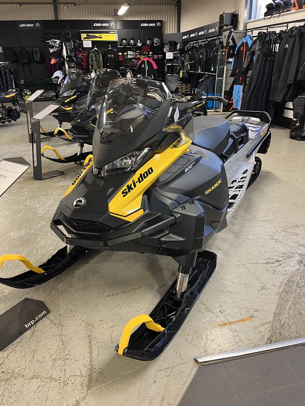 Ski-Doo Skandic Sport 600 EFI