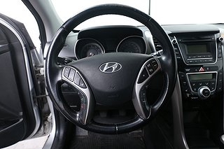Halvkombi Hyundai i30 10 av 15