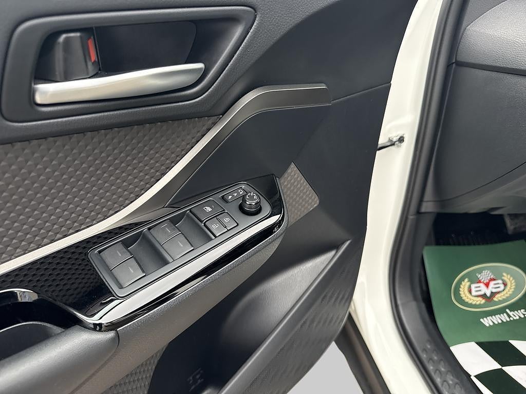 Toyota C-HR 2021 - miniatyr 14