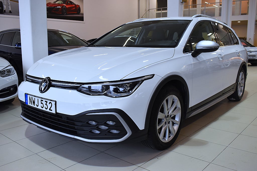 Volkswagen Golf Alltrack 2.0 TSI 4M Värm Drag Carplay 4.95% RÄNTA Moms Euro 6