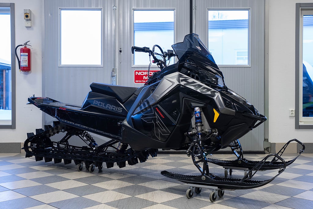 Polaris RMK 9R Khaos 146" Slash *Non slip*