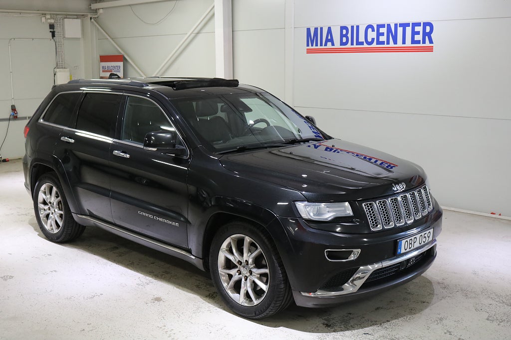 Jeep Grand Cherokee 3.0 V6 4WD Summit /Bakkamera , Navi , Taklucka