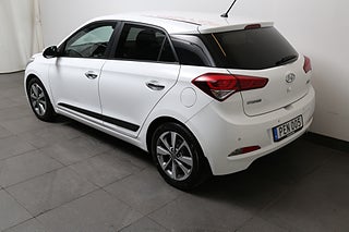 Halvkombi Hyundai i20 7 av 27