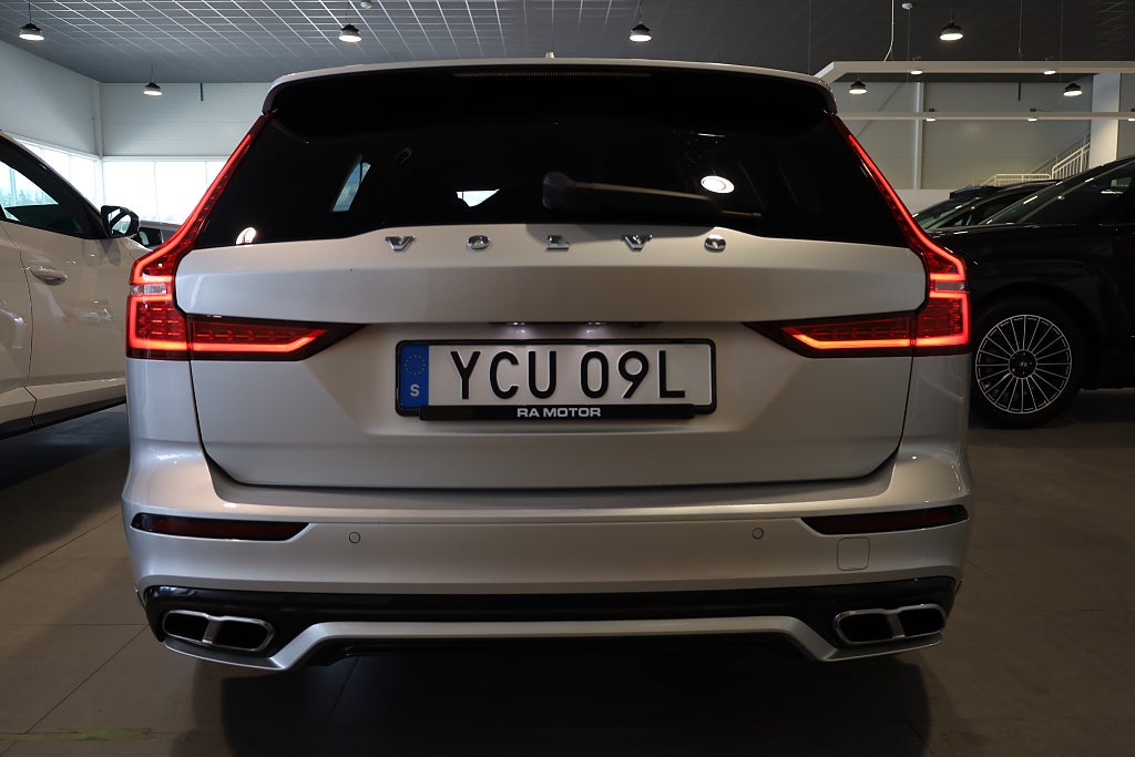 Volvo V60 B4 Geartronic R-Design B&W Navi Kamera VOC CarPlay