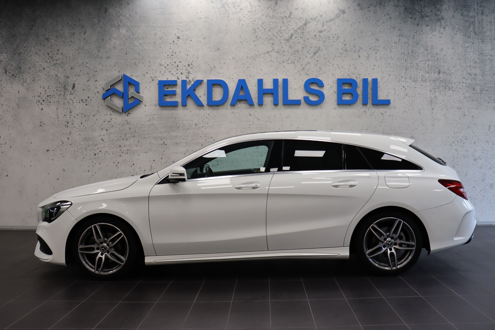 Mercedes-Benz CLA 180 d 2018, photo 2/34