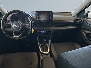 Toyota Yaris Hybrid CVT Active S&V-hjul/Adaptiv Farthållare/Kamera – bild 8