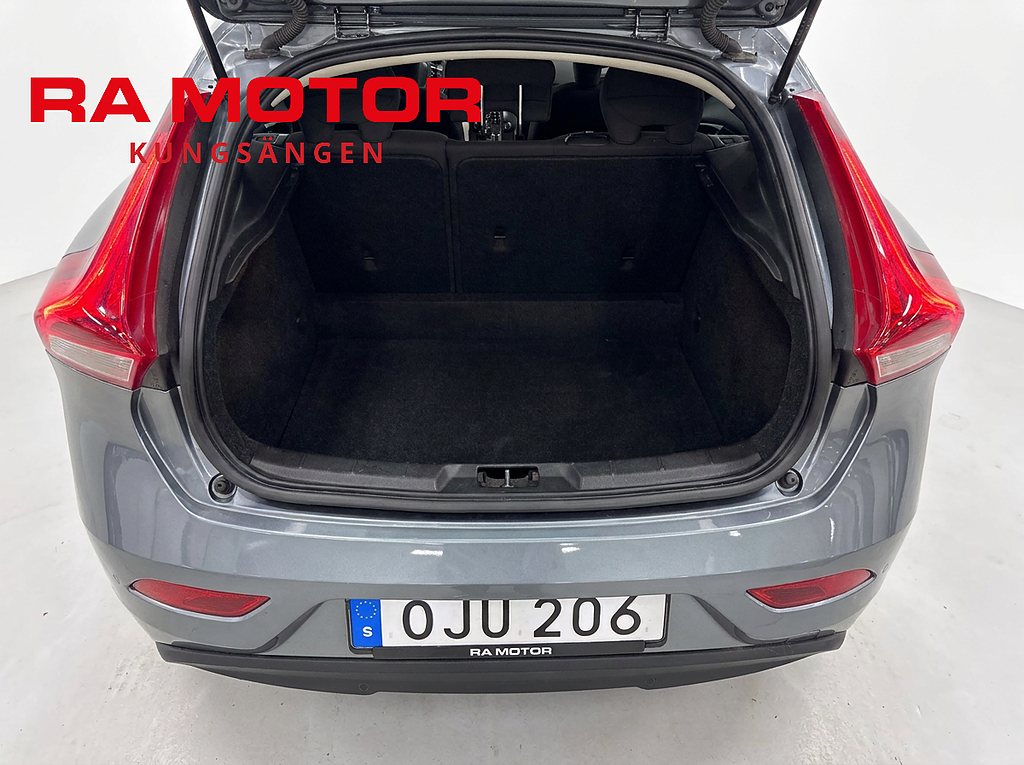 Volvo V40 T2 122hk | Business | P-Värm | P-Sensor | 2017