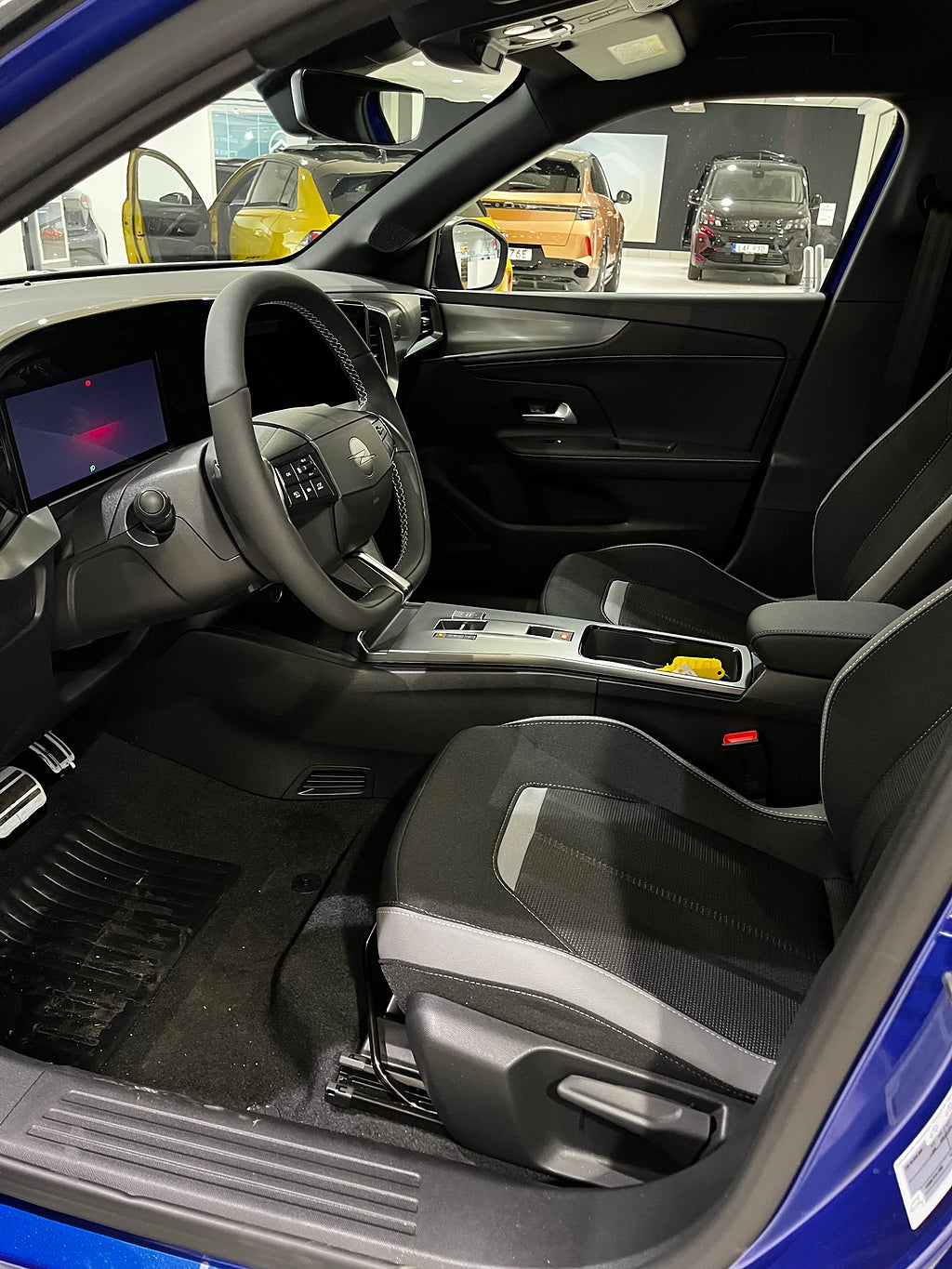 Bild på Opel Mokka Hybrid 1.2 136hk 0% Räntekampanj