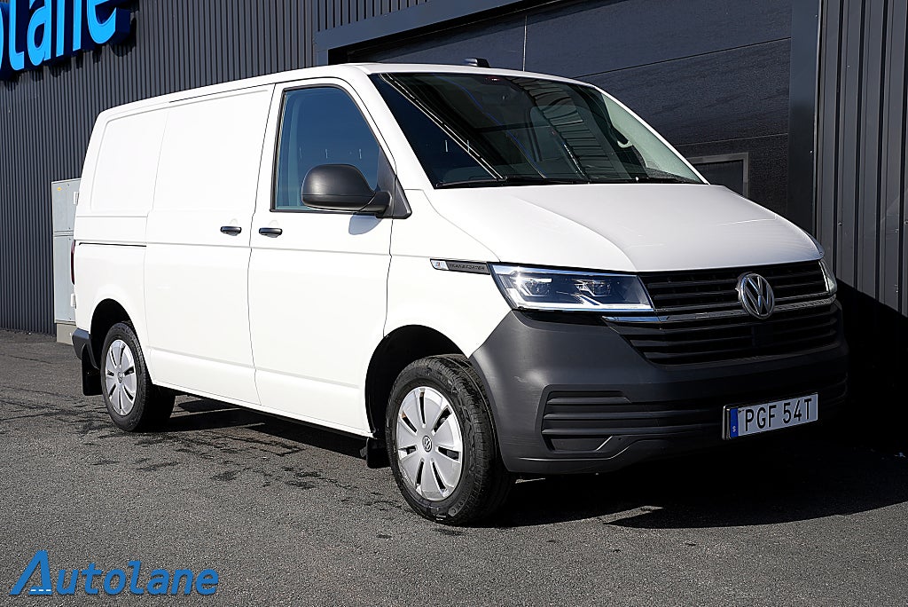 Volkswagen Transporter T28 2.0 TDI, Inredning, Kamera, Värmare, 3-sits 150hk