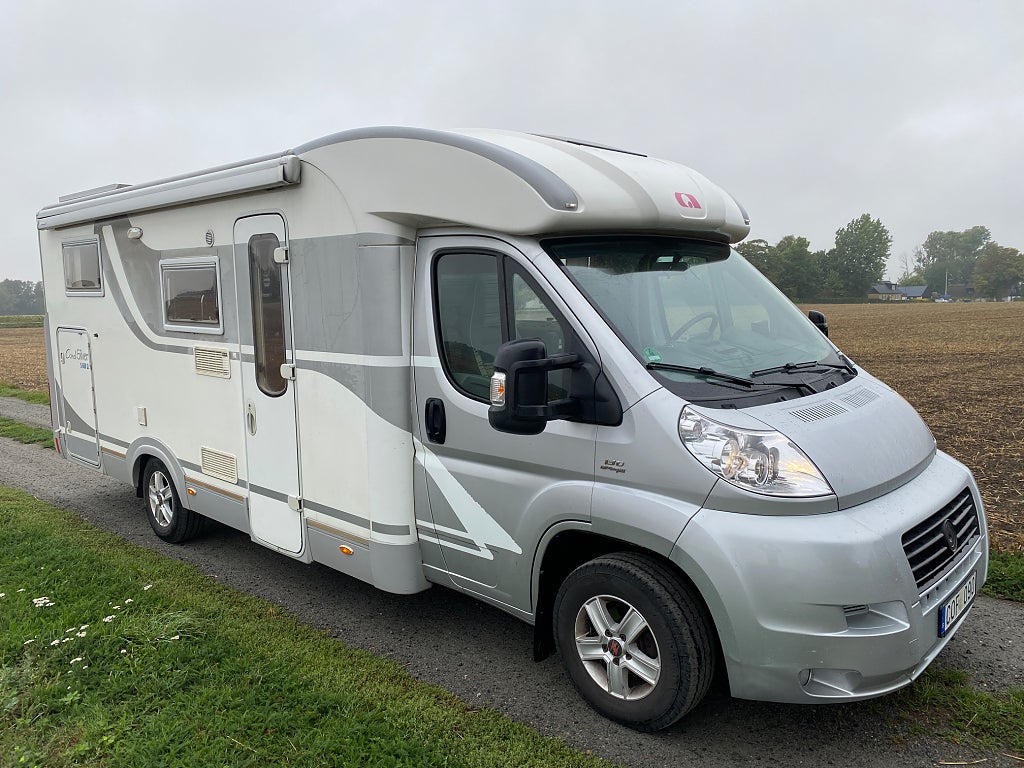 Adria Coral Silver 660 SL Långbäddar/ 5 bälten/ Ugn/ 2x Solceller