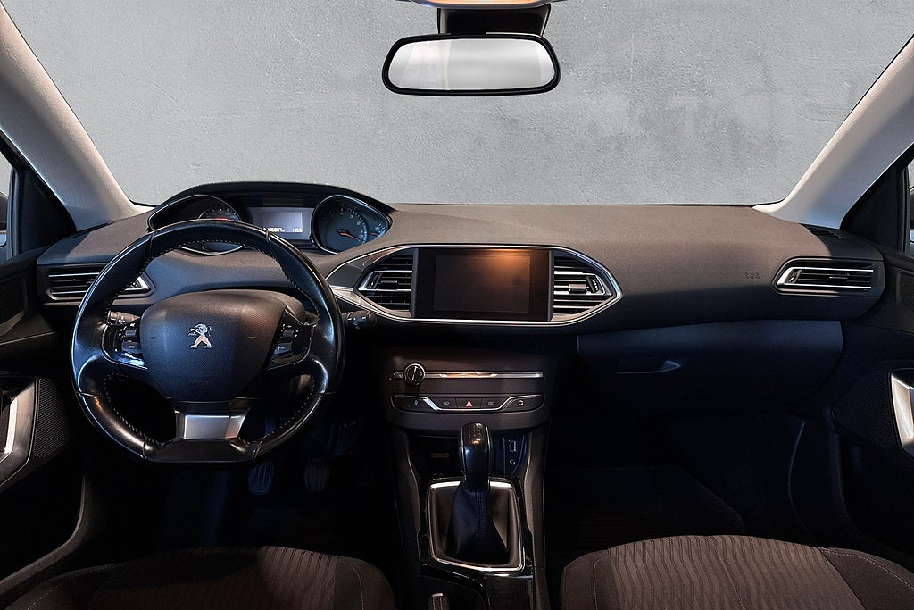 Peugeot 308 sw 1.2 PureTech 110 Active Nyservad 3-Brukare USB