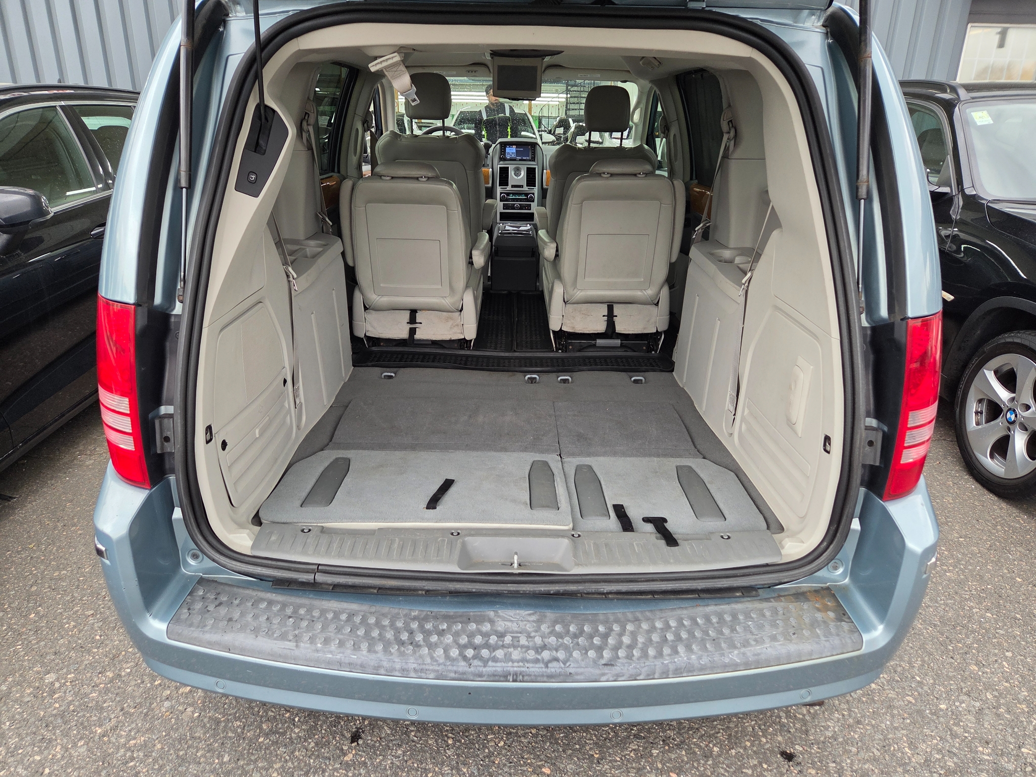 Chrysler Town & Country 4.0 V6 7 Sits 2008, bild 7/32