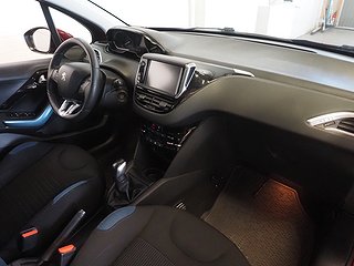 Halvkombi Peugeot 208 9 av 20