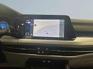 Volkswagen Golf 1.5 eTSI ACT OPF Drag/Kamera/Harman/Kardon/S&V/B-Värm – bild 11