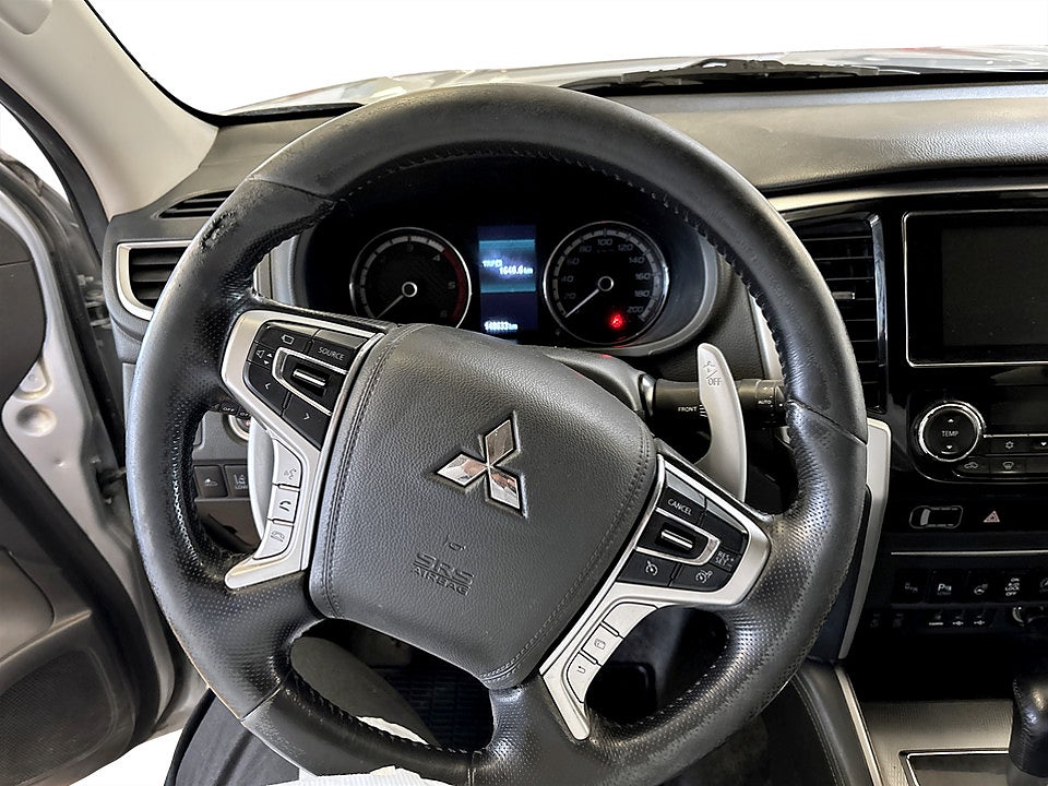 Bild på Mitsubishi L200 Dubbelhytt 2.2 Di-D 150hk Aut 4WD ELSTOL DRAG