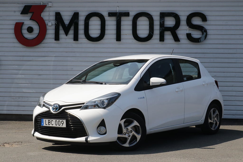 Toyota Yaris Hybrid e-CVT Active Backkamera Bluetooth 0.33l/mil