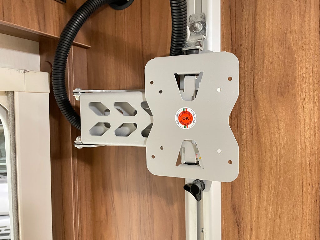 Pilote P 710 P / Automat 150hk / ALDE / Solcell  - Pilote