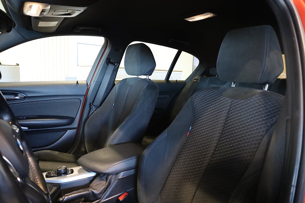 BMW 116i 5-dörrars M Sport Connected PDC Blåtand Rattvärme