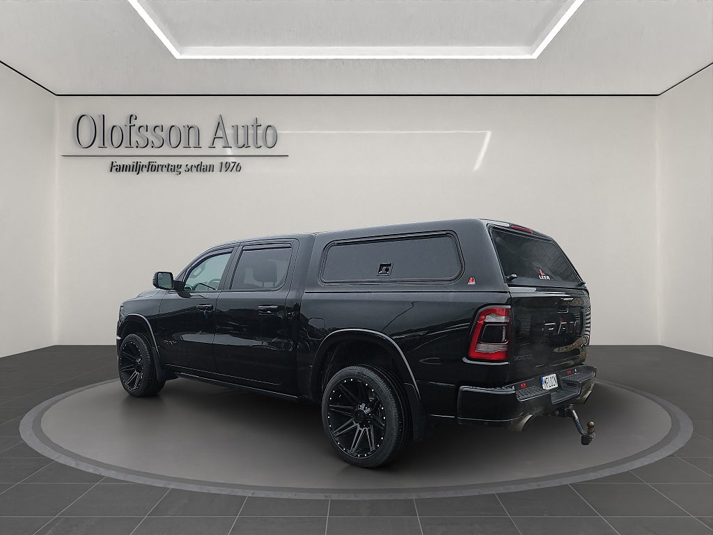 Dodge Ram 1500 Laramie Night Edition Leer Kåpa V8 Hemi 395hk - bild 4