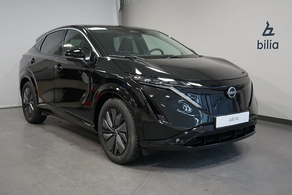 Nissan Ariya 87kWh Advance ink service och vinterhjul!