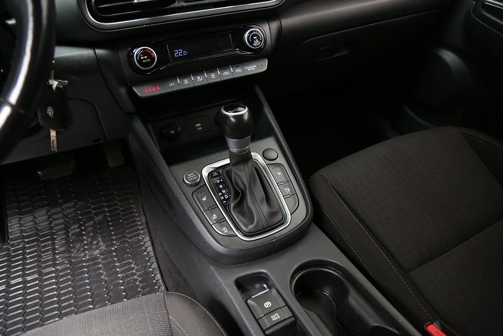 Hyundai Kona 1,0 T-GDi 120hk 7DCT Essential CarPlay Kamera Leasbar