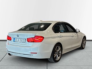 BMW 320 i Sedan Sport line Värmare Kamkedja P-sens S&V-däck
