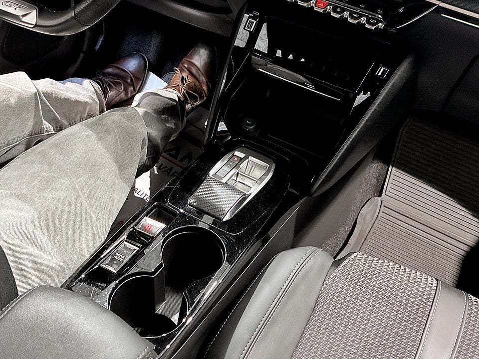 Bild på Peugeot 2008 GT 1.2 PT 130hk Aut B-KAMERA CARPLAY