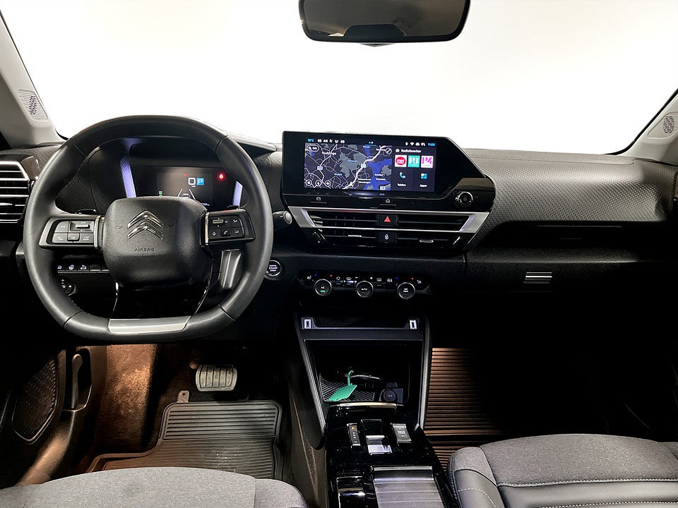 Bild på Citroën C4-X Shine 1.2 PT 130hk Aut B-KAMERA RATTVÄRME CARPLAY