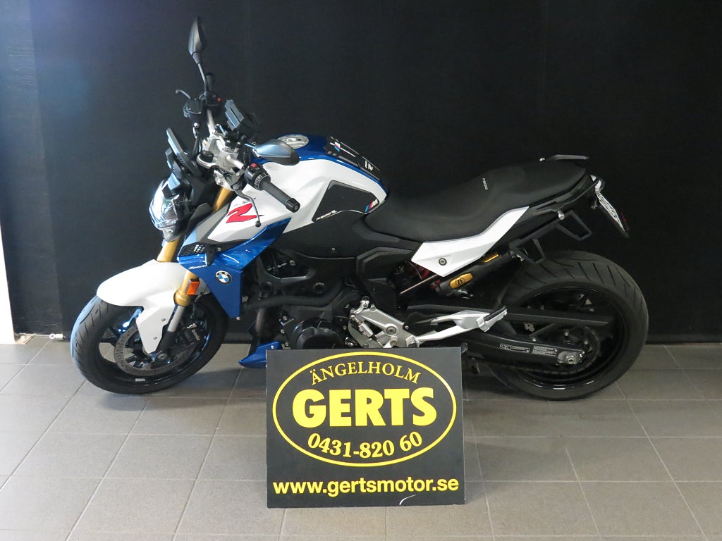 BMW F 900 R 