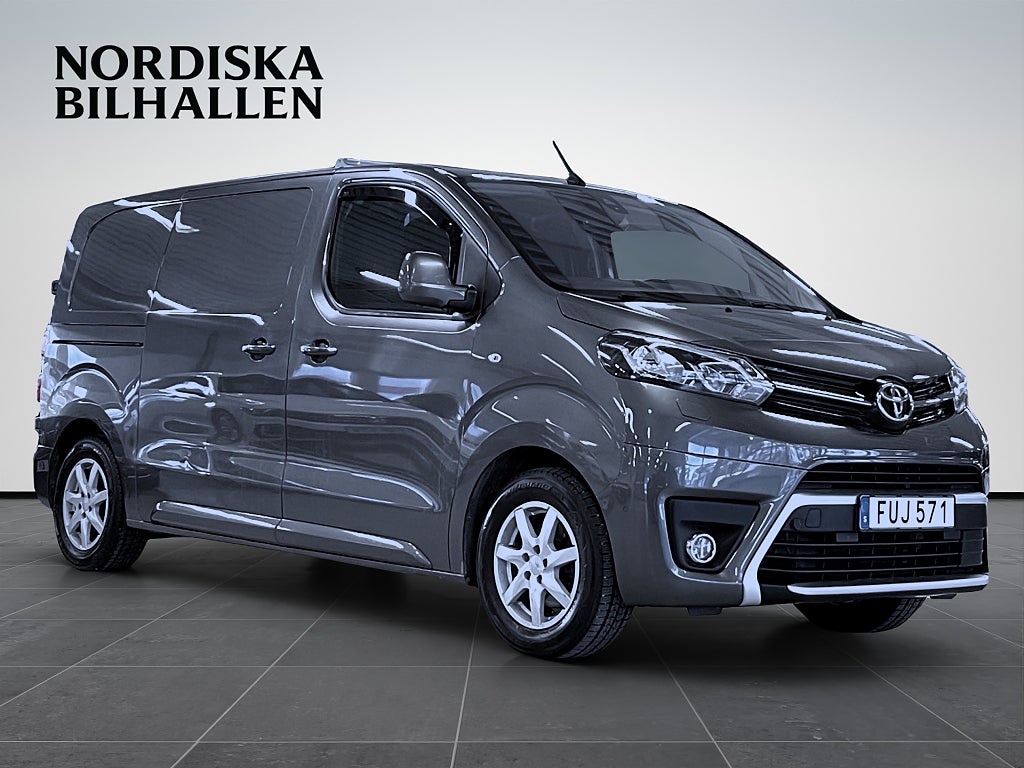 Toyota ProAce 1.6 D-4D Euro 6 Kamrem byt  Backkamera Drag Värmare HUD