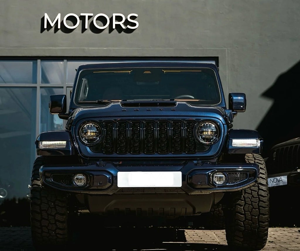 Jeep Wrangler BRUTE 2.0 Sahara 4XE Hybrid Sky One 