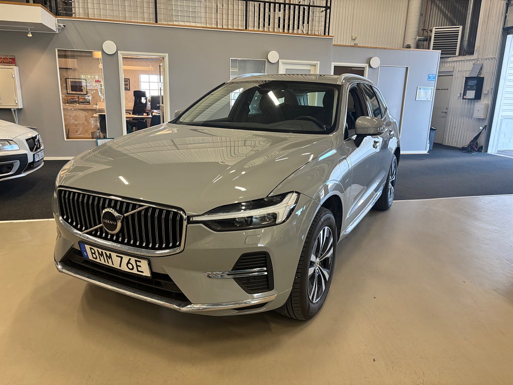 Volvo XC60 T6 Plug-In Hybrid AWD Geartronic Core Pano 2,99% 
