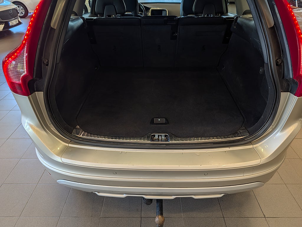 Volvo XC60 D3 150hk Geartronic Aut / Classic Momentum Drag Euro 6