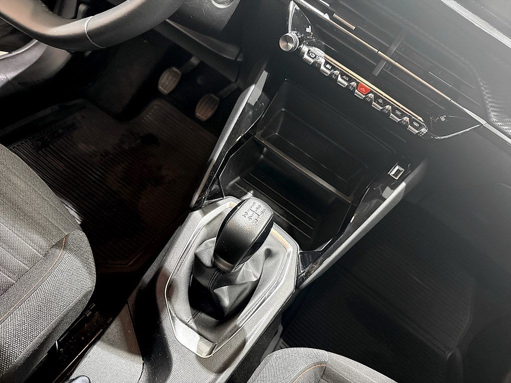 Bild på Peugeot 208 Active Pack 1.2 PT 75hk - CARPLAY, FARTHÅLLARE