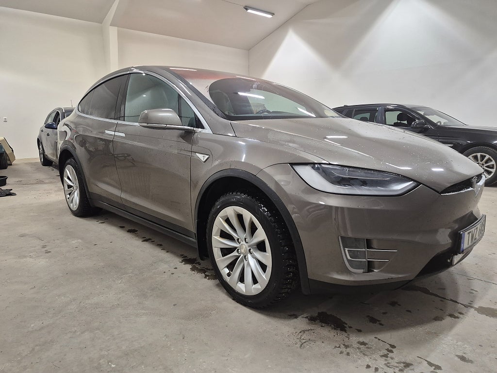 Tesla Model X 90D Free suc ventilerade säten drag 6 sittsig